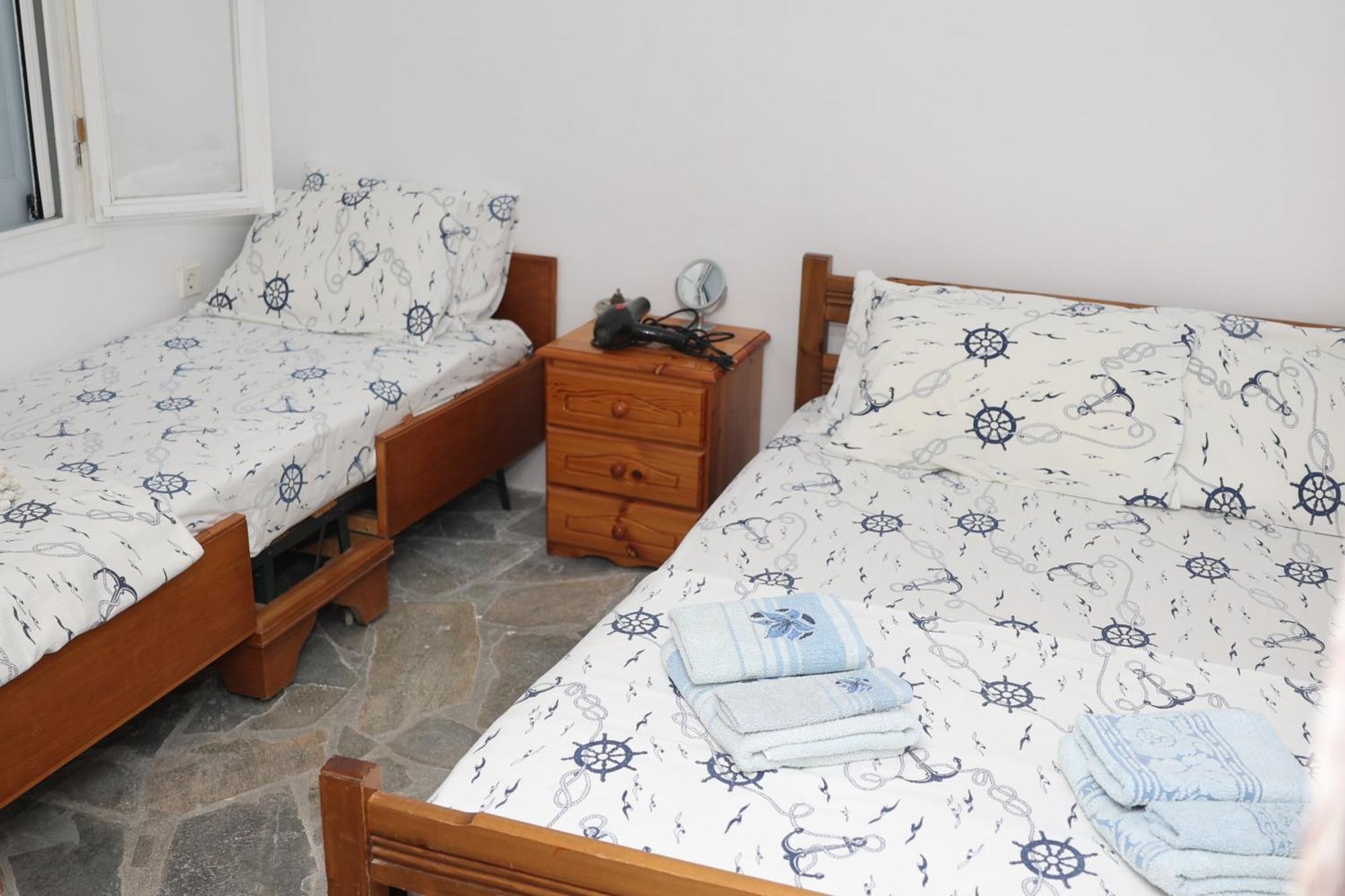 Δωμάτια Κόκκινος Πύργος Plomari Exterior foto