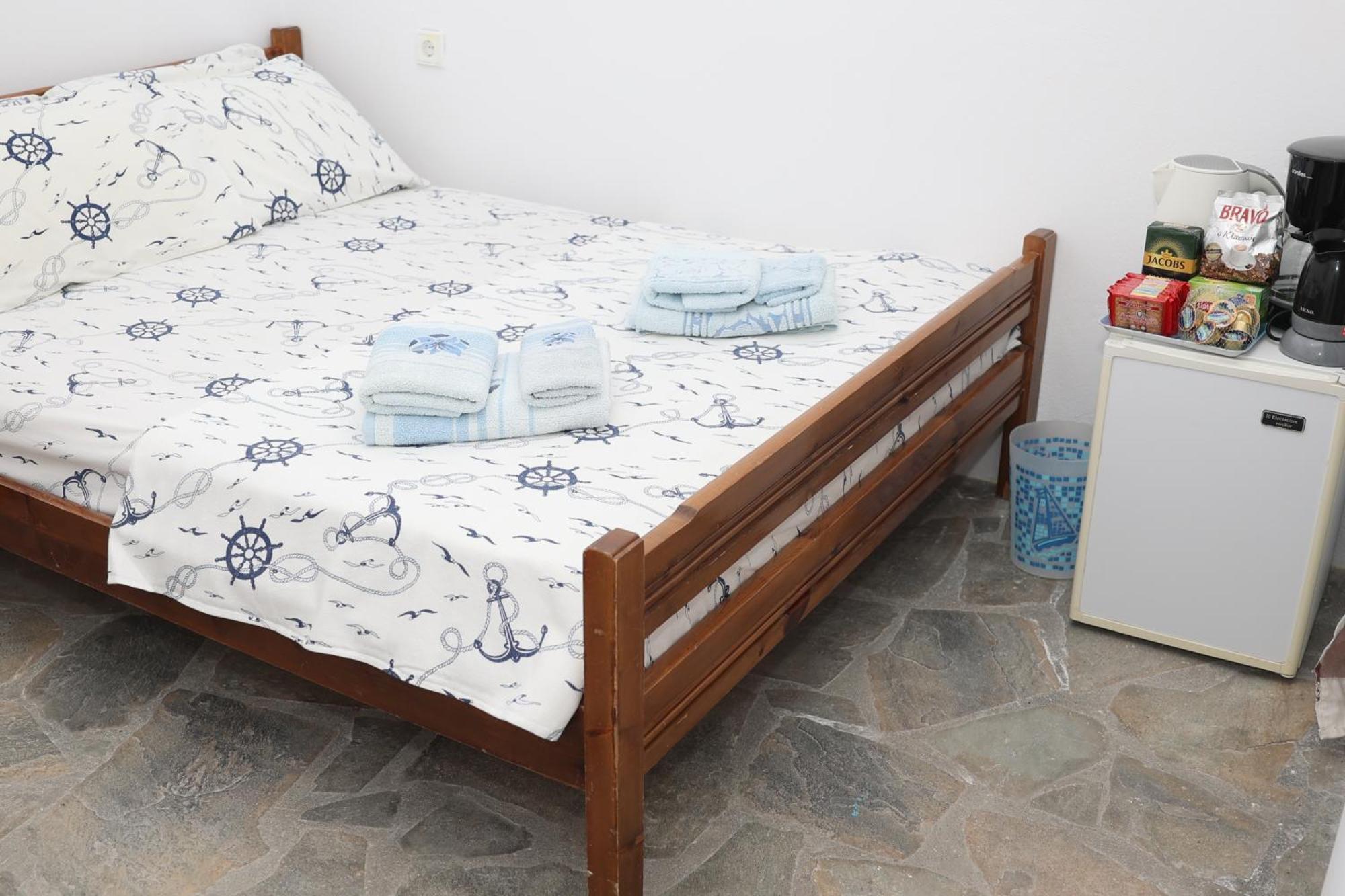 Δωμάτια Κόκκινος Πύργος Plomari Exterior foto