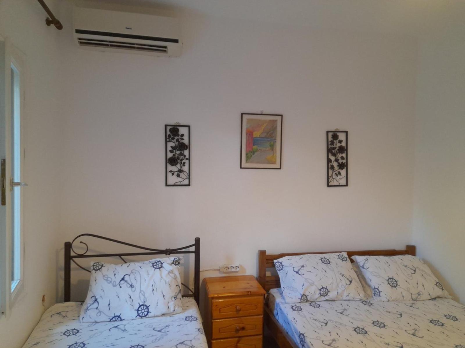 Δωμάτια Κόκκινος Πύργος Plomari Exterior foto